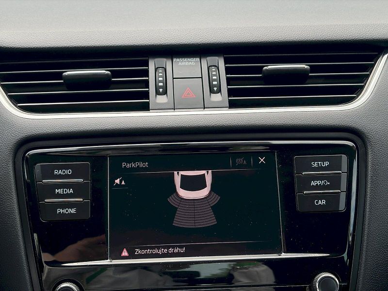 Škoda Octavia (2020) 1.6 TDI / 85kW / TOUR - fotka 27 z 29