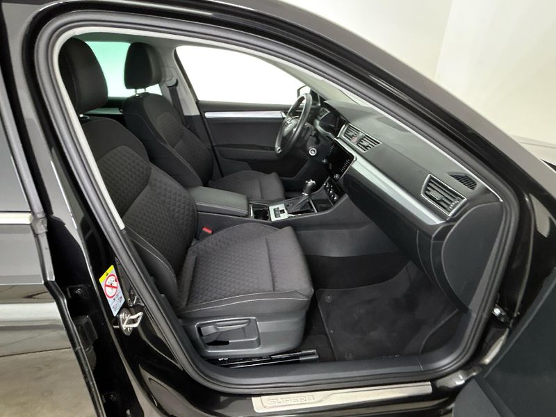 Škoda Superb Ambition DSG - fotka 9 z 28