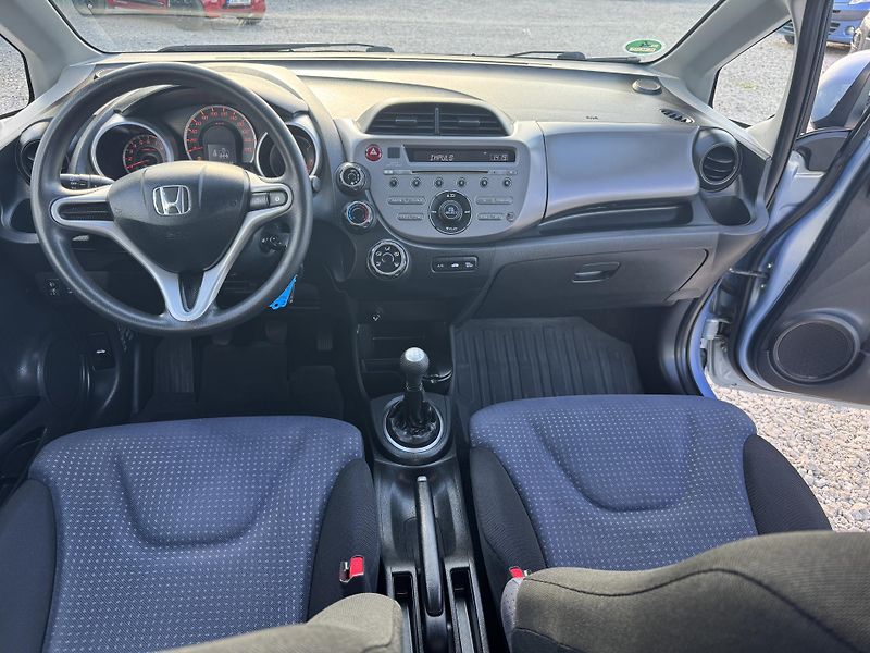 Honda Jazz (2009) 1.2i, 1MAJITEL,82TIS.KM,PĚKNÉ - fotka 21 z 39