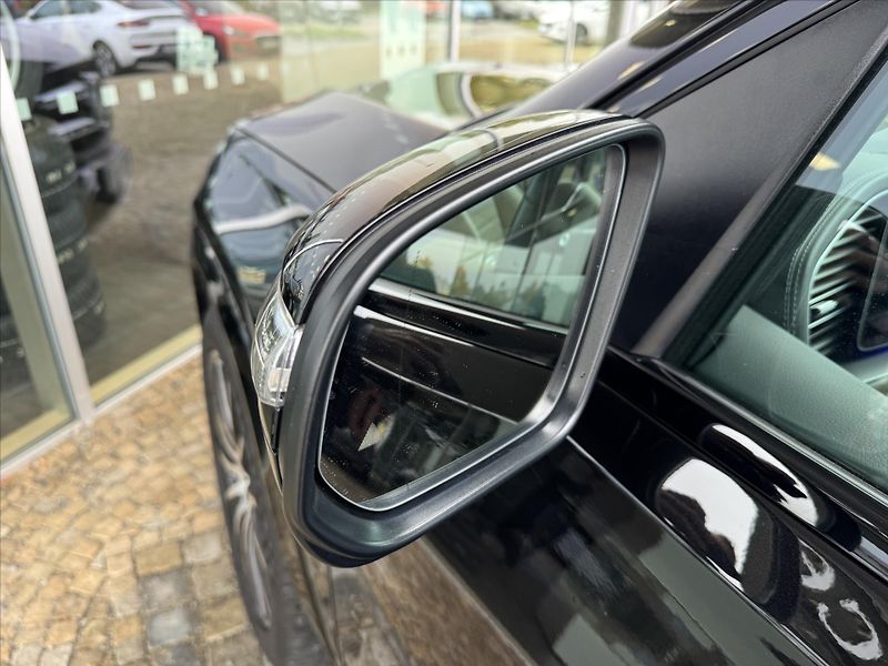Mercedes-Benz GLS 450 4MATIC*AMG*MASÁŽE - fotka 41 z 46
