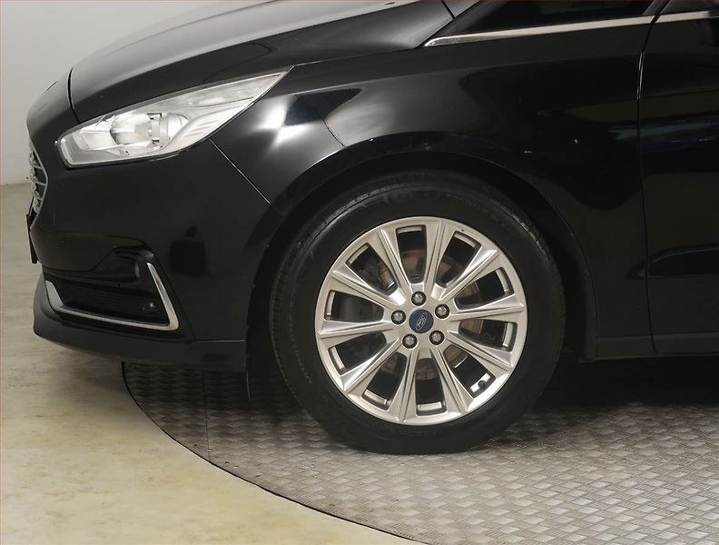 Ford Galaxy (2019) 2.0 EcoBlue, Automat, 7 míst - fotka 15 z 26