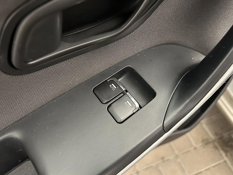 Kia Ceed 1.4 CVVT Comfort Plus - fotka 9 z 22