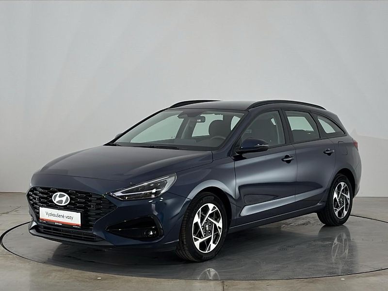 Hyundai i30 Smart DCT - fotka 1 z 26
