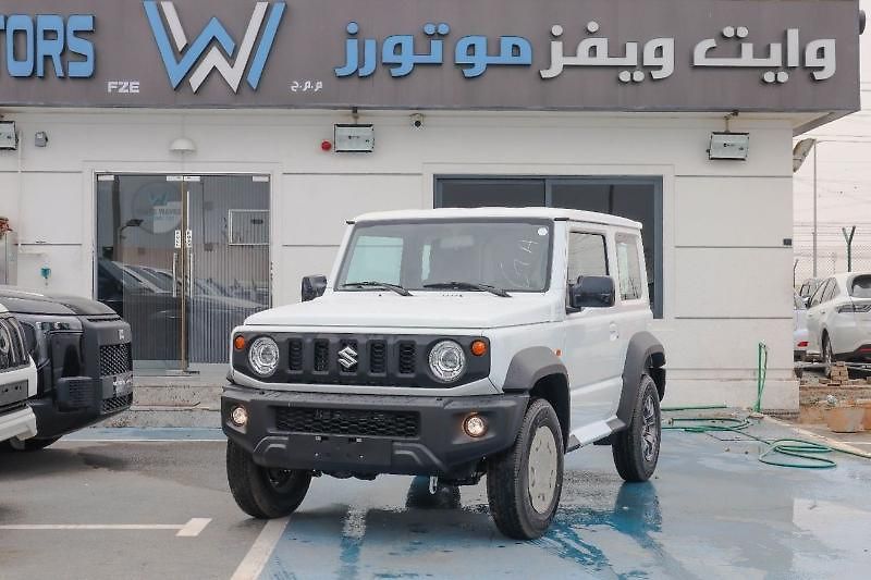 Suzuki Jimny (2025) Ve verzi Full Option - fotka 2 z 28