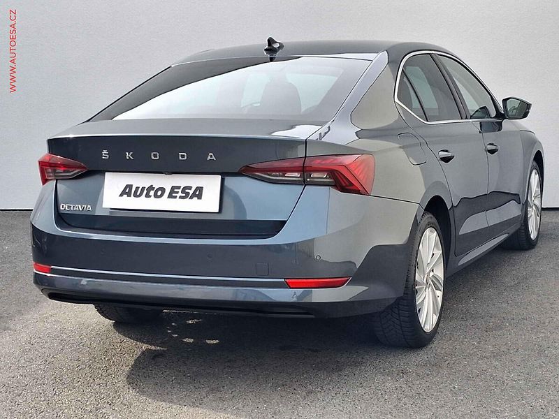 Škoda Octavia (2021) 2.0 TDi, 2.maj,ČR, Style - fotka 4 z 20