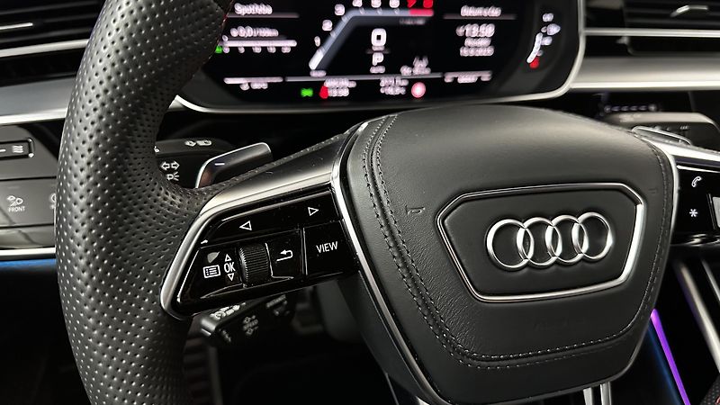 Audi S8 TOP STAV - fotka 44 z 51