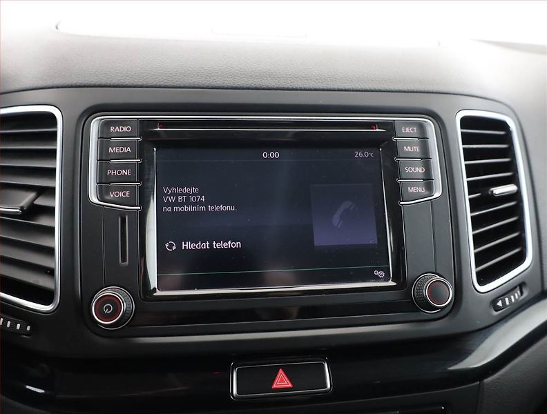 Volkswagen Sharan (2015) 2.0 TDI BMT, Automat, 7 míst - fotka 12 z 18