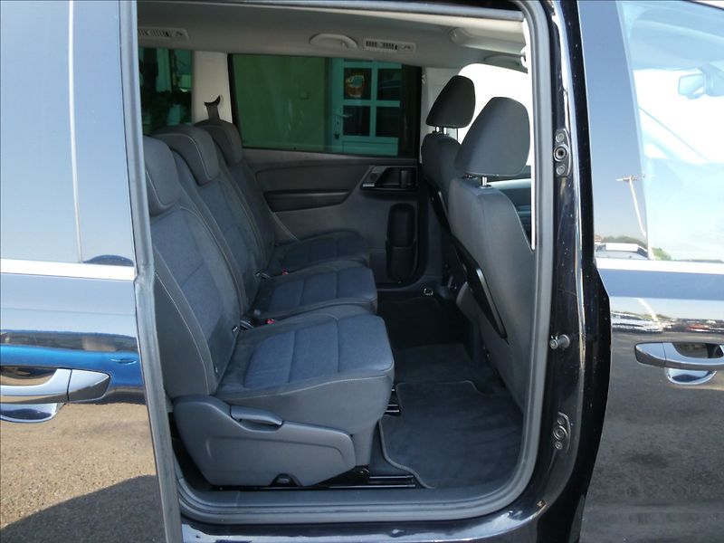 Volkswagen Sharan 2,0 TDi DSG STYLE serviska - fotka 27 z 48