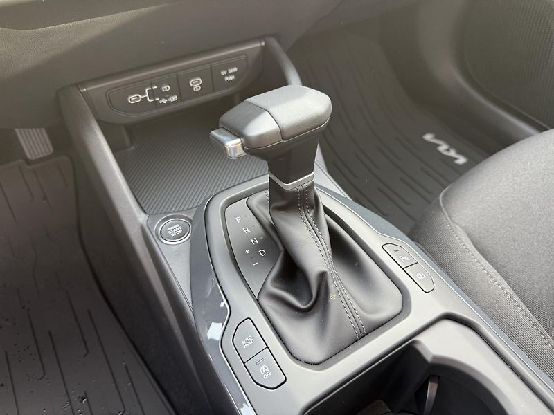 Kia K4 Sportswagon (2026) EXCLUSIVE 1.6 T-GDI 7DCT ALU17 - fotka 16 z 18