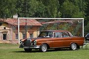 Sraz veteránů a nákladních vozů Tatra přilákal do Heřmánkovic stovky návštěvníků a desítky majitelů historických a nákladních vozů.