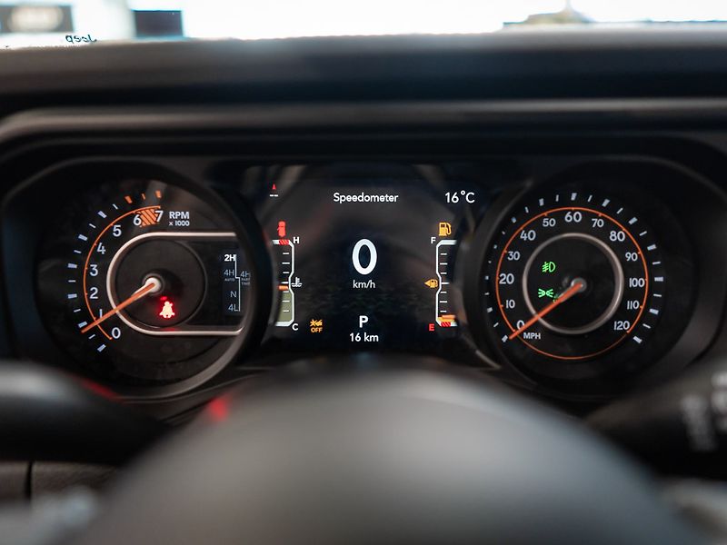 Jeep Wrangler (2026) 3.6 V6 Rubicon X, Naviják - fotka 19 z 37