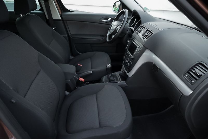 Škoda Yeti 1.4 TSI 90kW AMBITION - fotka 17 z 29