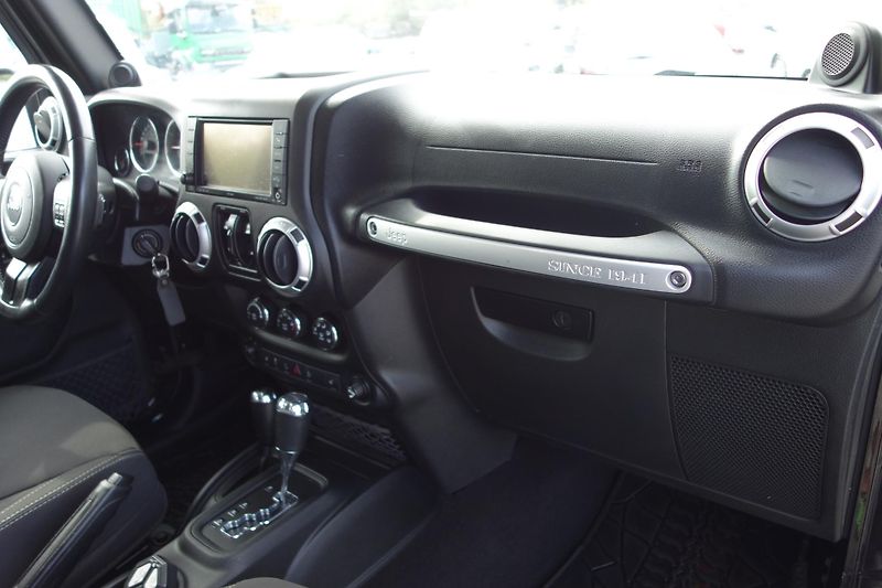 Jeep Wrangler Rubicon Unlimited 2.8CRD - fotka 10 z 26