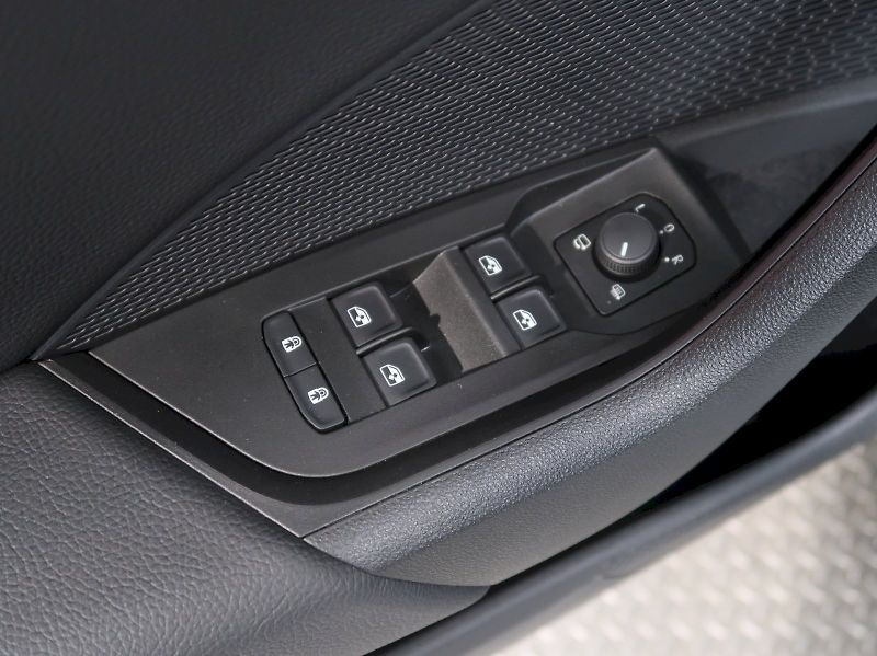 Škoda Octavia (2025) SPORTLINE 2.0TDI 110KW DSG CAN - fotka 34 z 37