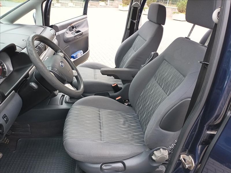 Ford Galaxy 1,9 TDI,88KW,7MÍST,TAŽNÉ, - fotka 14 z 32