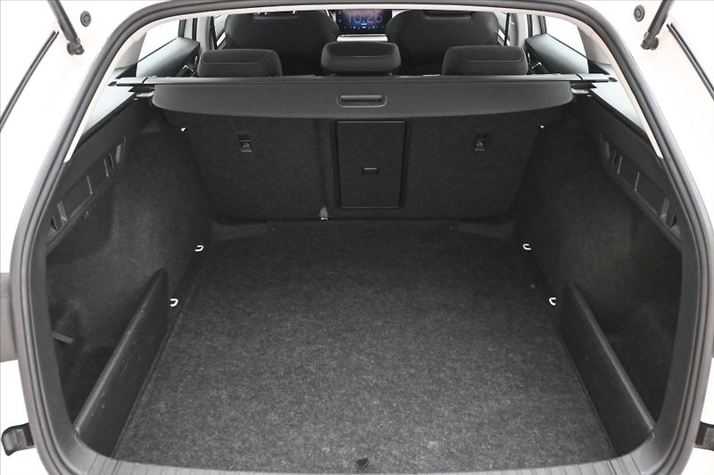 Škoda Octavia 2,0 TDI 110kW DSG Ambition Zár - fotka 10 z 29