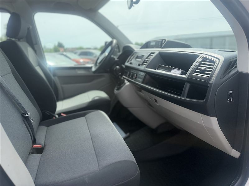 Volkswagen Transporter 2,0 TDI 110kW 6MÍST KLIMA DPH - fotka 24 z 27