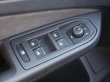 Volkswagen Golf 2,0 TSI GTI 180kW Virtual DPH - náhled 15