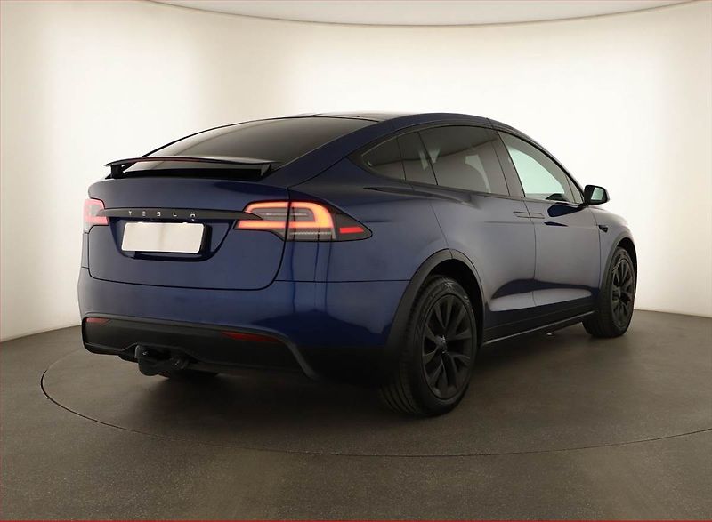 Tesla Model X (2023) Dual Motor, SoH 85% - fotka 5 z 21
