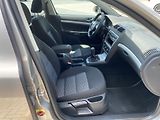 Škoda Octavia 1.6i 75kW - KLIMATIZACE - PDC - náhled 31