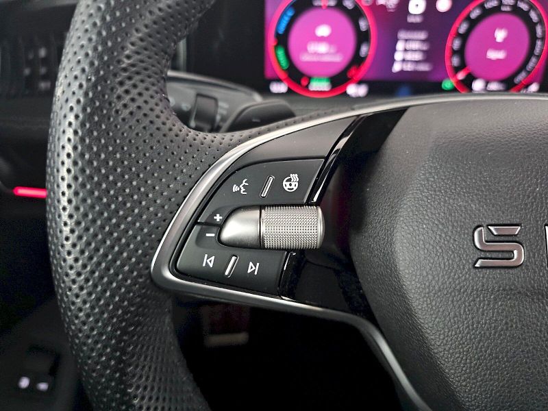 Škoda Superb (2025) 1.5PHEV 205k SPORTLINE - fotka 10 z 34