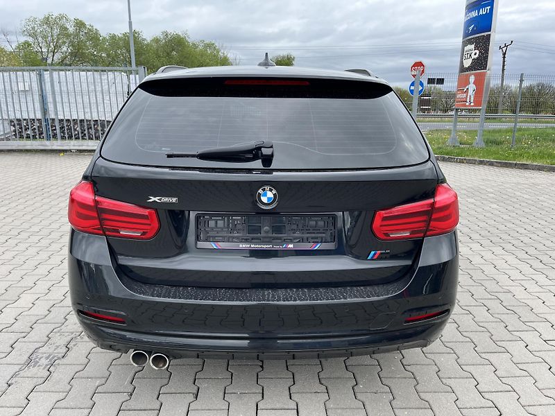 BMW Řada 3 (2016) 320d xDrive - fotka 5 z 14