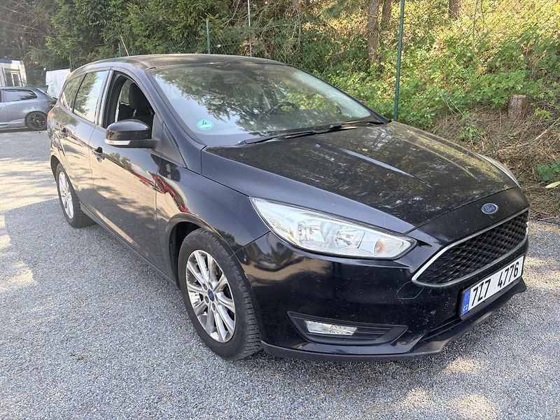Ford Focus 1.0 EcoBoost   - fotka 2 z 29