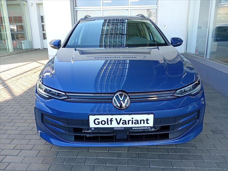 Volkswagen Golf Variant (2026) 1,5 eTSI 7DSG mHEV  People - fotka 2 z 20