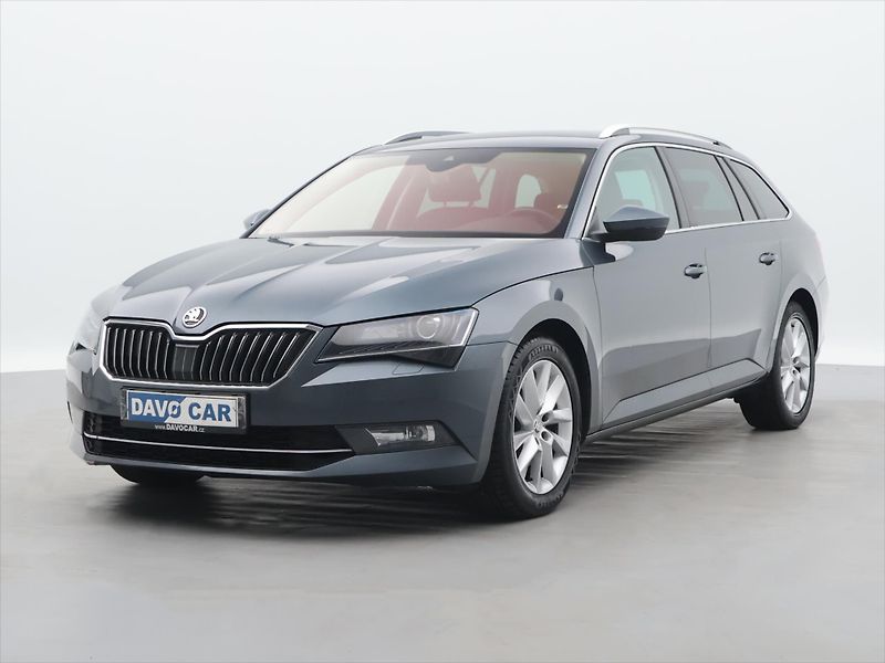 Škoda Superb 2,0 TDI DSG Style - fotka 3 z 36