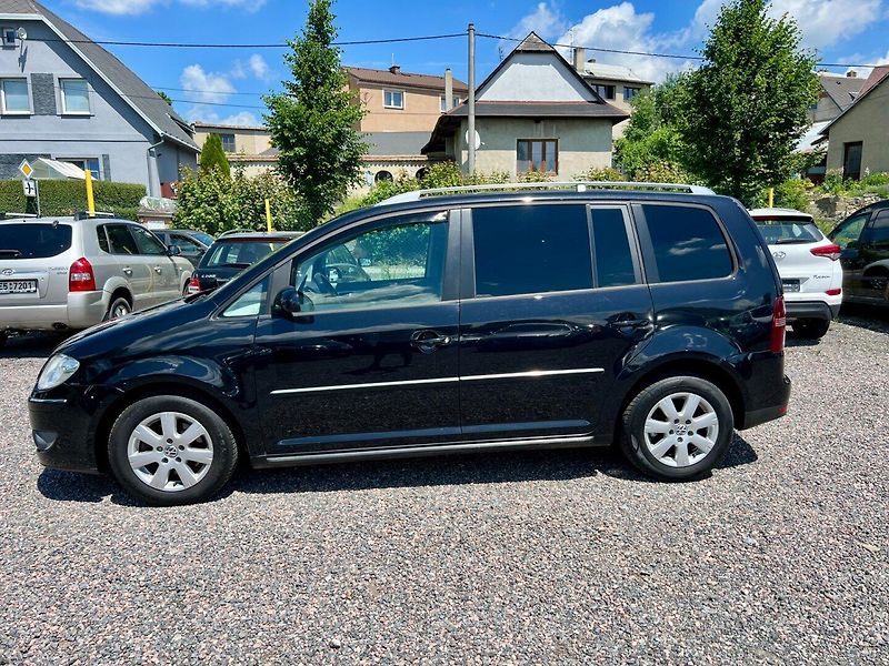 Volkswagen Touran (2008) 1.4 TS 103 kW DSG - fotka 8 z 20