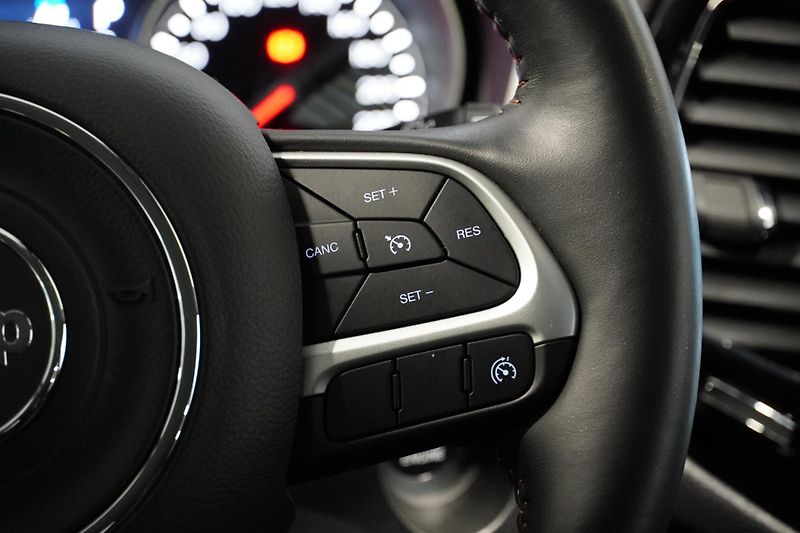 Jeep Compass 1,4T,ČR,4x4,Limited,BEATS - fotka 22 z 32