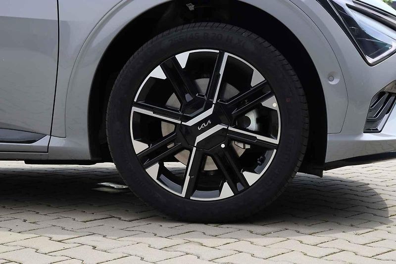 Kia EV6.