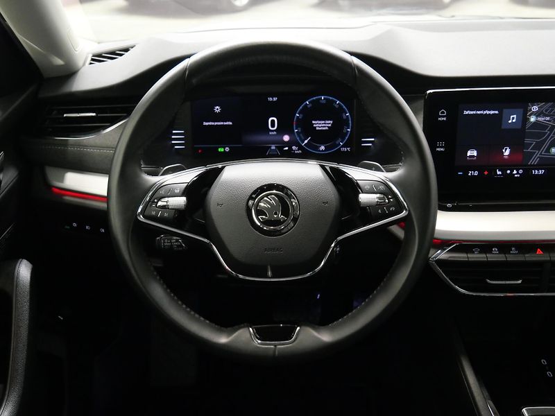 Škoda Octavia - fotka 13 z 23