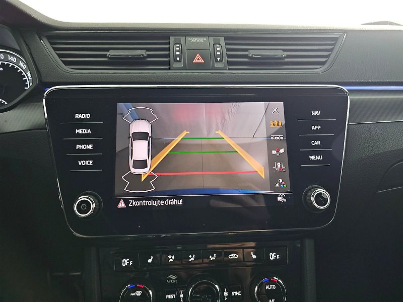 Škoda Superb (2020) 1.5TSI 110kW DSG SPORTLINE NAV - fotka 10 z 28