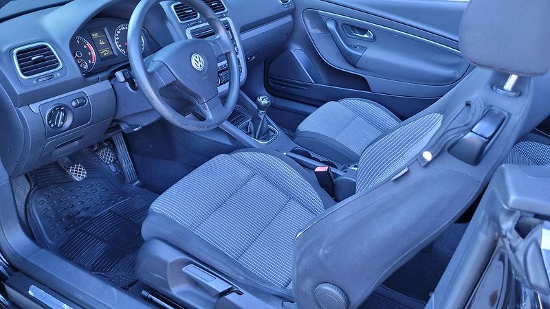 Volkswagen EOS (2010) 1,4 TSI 90KW - fotka 19 z 21
