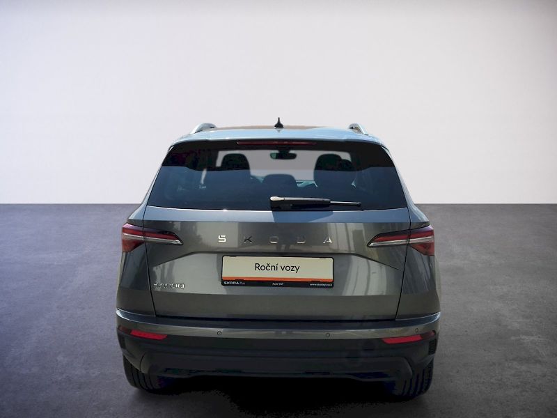 Škoda Karoq (2025) Top Selection 1.5TSi 110kW 7°a - fotka 10 z 28