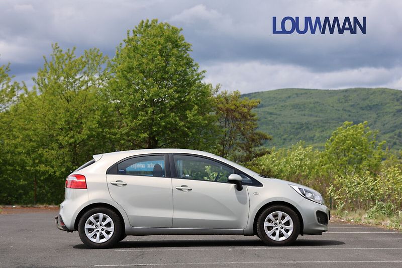 Kia Rio 1.4 DOHC - fotka 21 z 21