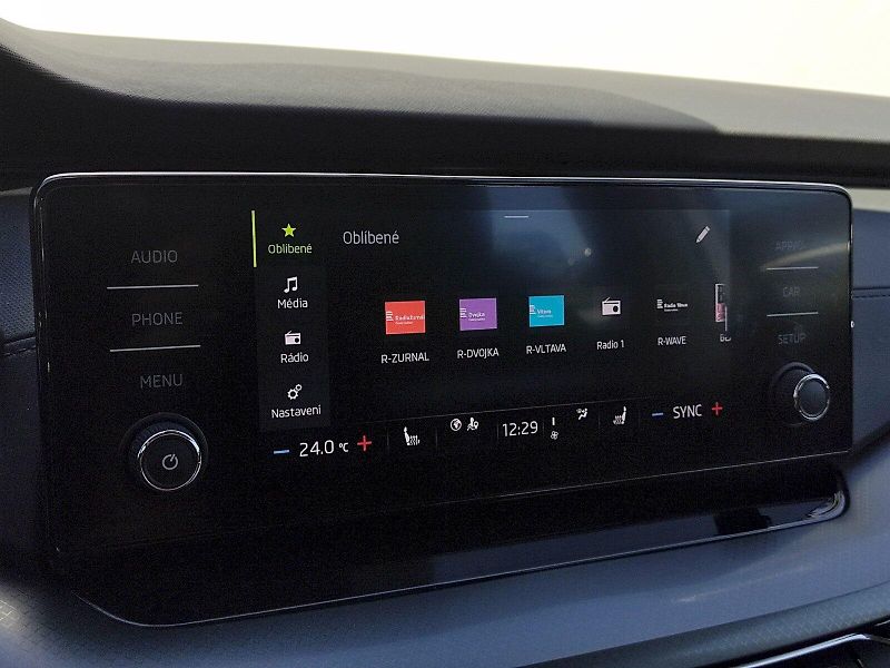 Škoda Octavia (2022) Combi Ambition Plus 2,0 Tdi 85 - fotka 18 z 35