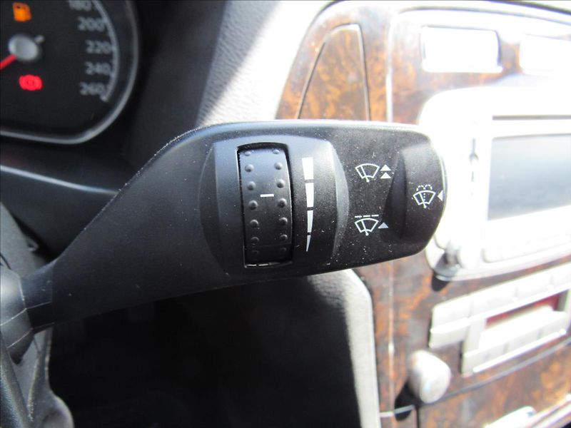 Ford Mondeo 2,0 Flexifuel Ethanol/Benzín 1 - fotka 21 z 31