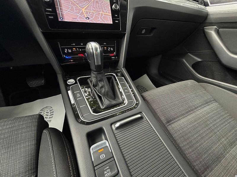 Volkswagen Passat 1.5TSI/2022/1MAJ.TAŽ.DPH.ACC-Z - fotka 45 z 52