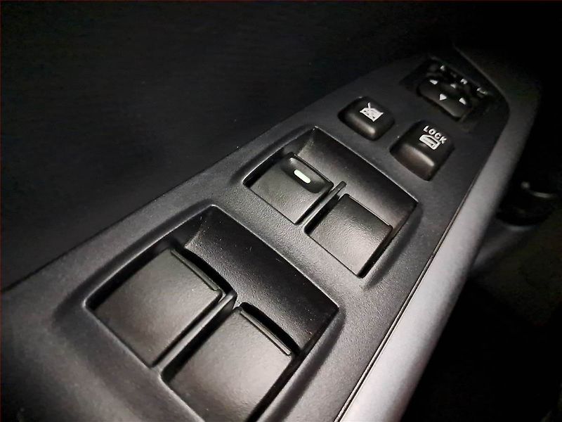 Mitsubishi Outlander (2008) 2.0 DI-D, 4X4, Tempomat - fotka 16 z 16