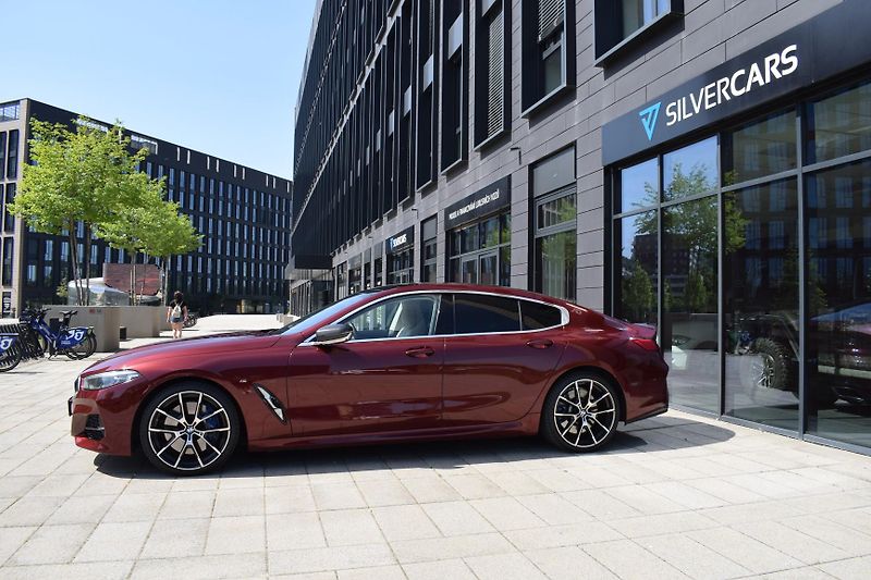 BMW Řada 8 (2020) 840i xD GranCoupe/karbon - fotka 11 z 67