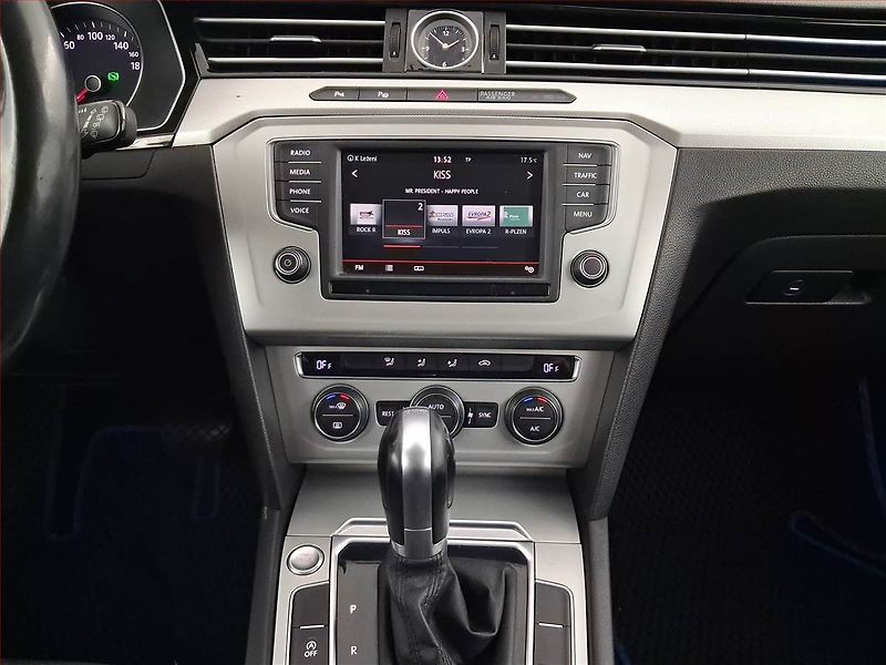 Volkswagen Passat (2015) Comfortline 2.0 TDI, Automat - fotka 12 z 21