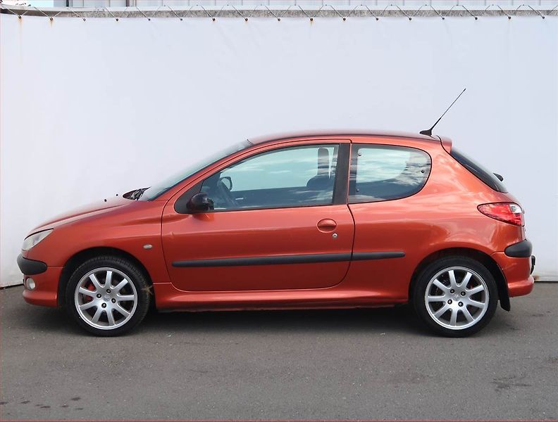 Peugeot 206 (2000) 2.0 16V, nová STK, Tažné - fotka 3 z 16