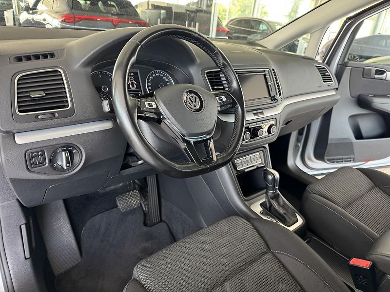 Volkswagen Sharan 2,0TDI 110kW*DSG*Tažné*DPH - fotka 11 z 40