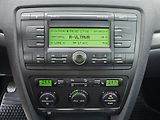 Škoda Octavia 1.9 TDI 77kW,KŮŽE,VÝHŘEVY - náhled 19