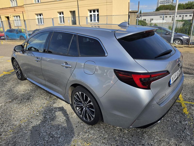 Toyota Corolla (2024) Touring Sport Style 1,8 103kW - fotka 3 z 19
