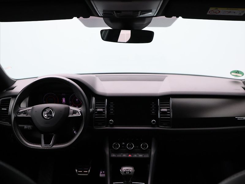 Škoda Kodiaq 2,0 TDI 140kW 4x4 DSG Sportlin - fotka 23 z 30
