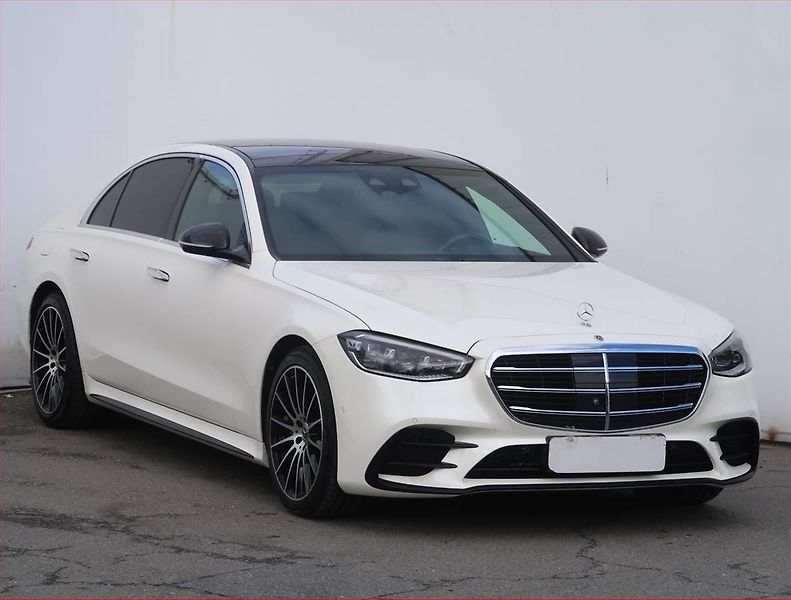 Mercedes-Benz Třídy S (2021) S 400 d 4MATIC - fotka 1 z 24