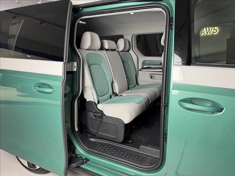 Volkswagen ID.Buzz Pro 150kW IQ Light 360° Kamera - fotka 15 z 50
